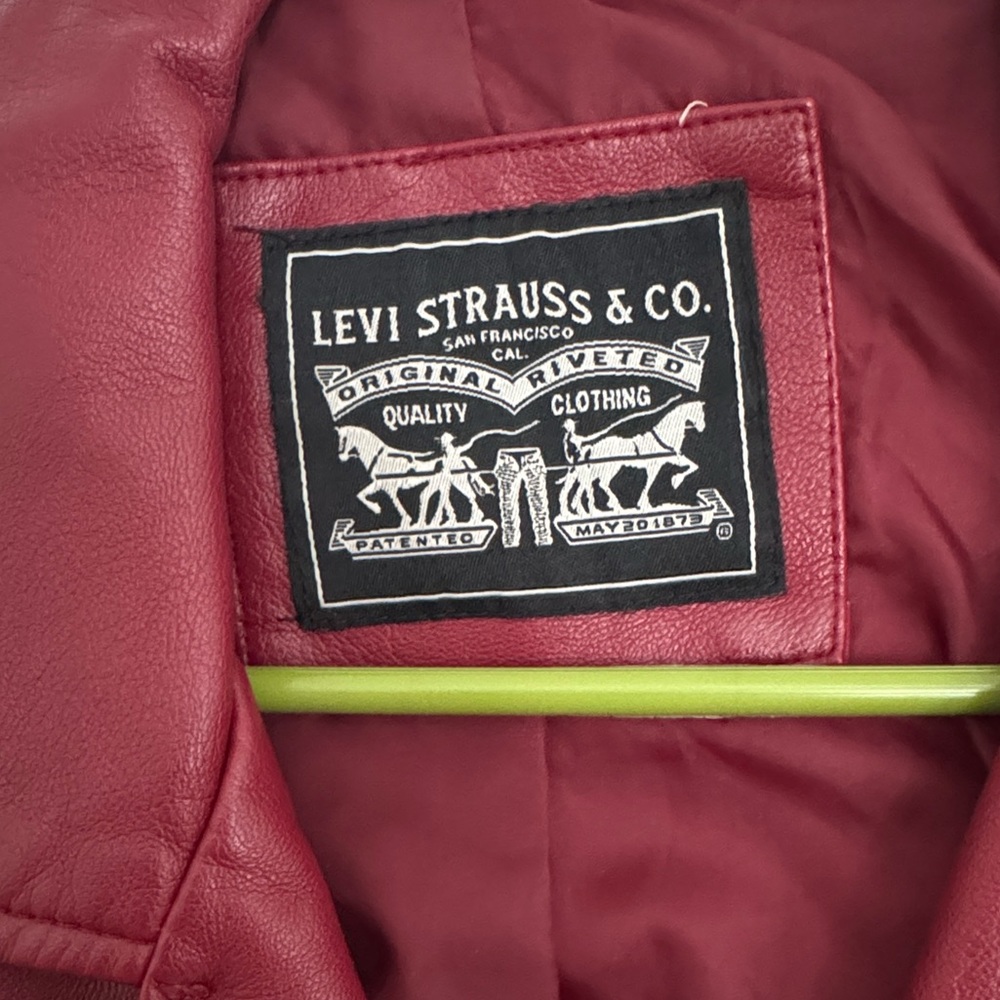 Levi's Burgundy Leather Jacket - Picture 2 of 4
